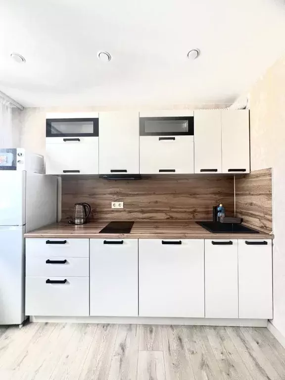 2-к кв. Приморский край, Владивосток Океанский просп., 16 (48.0 м) - Фото 2