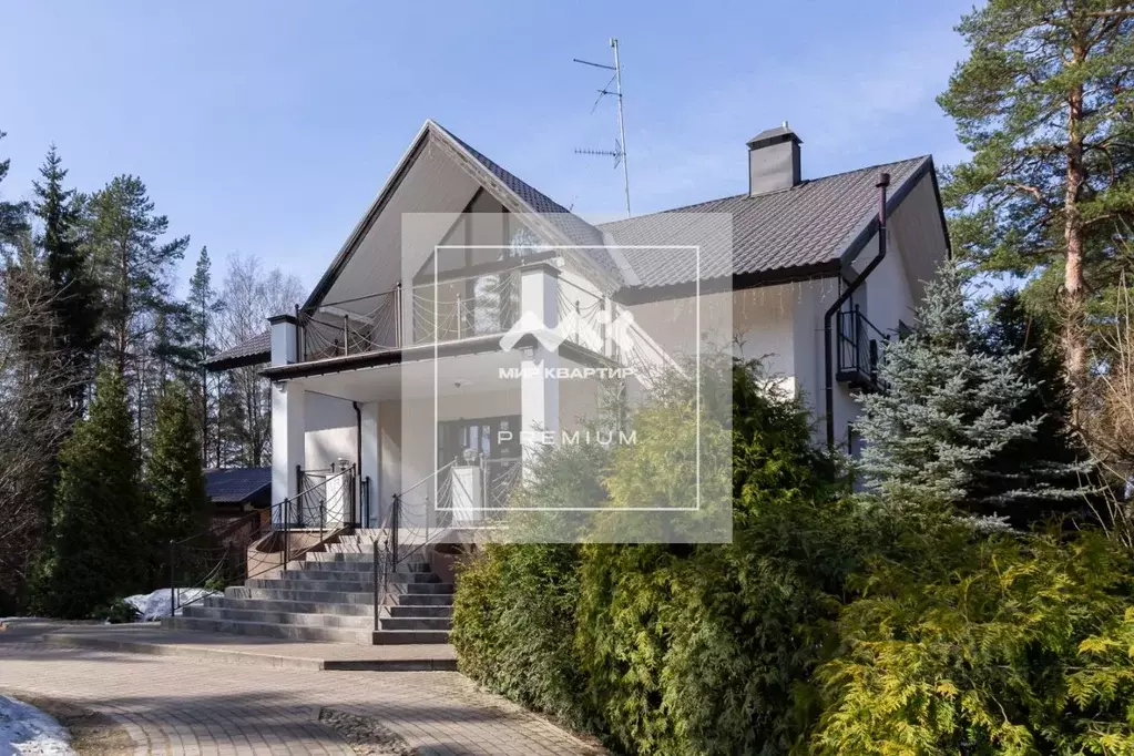 Коттедж в Санкт-Петербург пос. Парголово, Лагерный пер. (385 м) - Фото 1