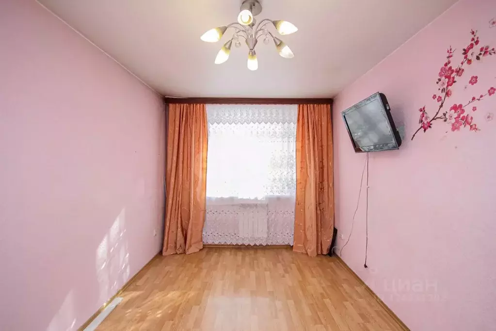 3-к кв. Бурятия, Улан-Удэ Комсомольская ул., 4 (67.5 м) - Фото 0