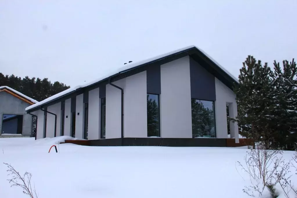 Дом в Свердловская область, Сысертский муниципальный округ, Исеть ... - Фото 0