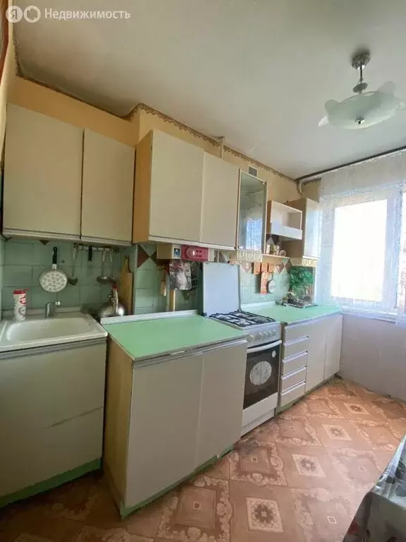 2-комнатная квартира: Нижний Новгород, улица Коминтерна, 20 (42.8 м) - Фото 0