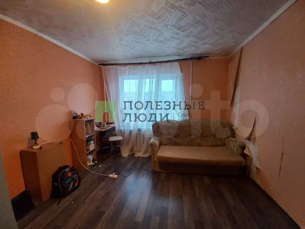 Комната 27,2 м в 4-к., 6/9 эт. - Фото 0