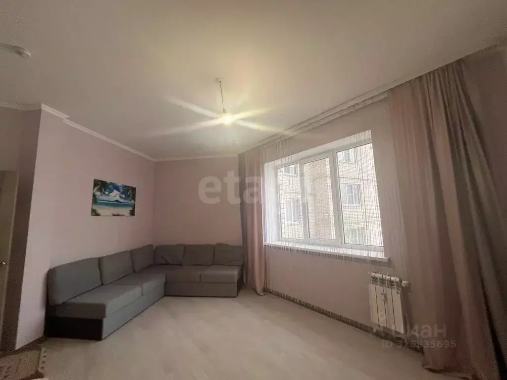 2-к кв. Курская область, Курск просп. Анатолия Дериглазова, 9 (88.0 м) - Фото 1