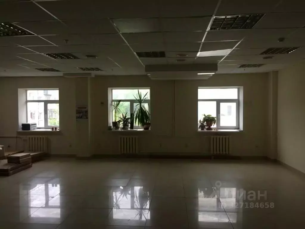 Помещение свободного назначения в Калужская область, Калуга ул. ... - Фото 2