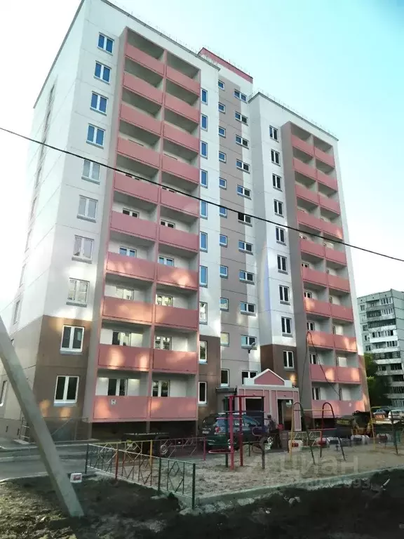 Студия Омская область, Омск пос. Кордный, ул. 4-я Кордная, 52А (33.2 ... - Фото 1