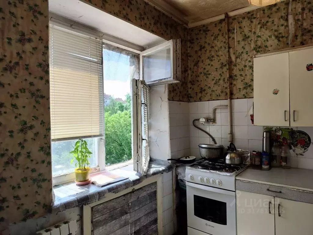 4-к кв. Московская область, Щелково Комсомольская ул., 3 (62.1 м) - Фото 0