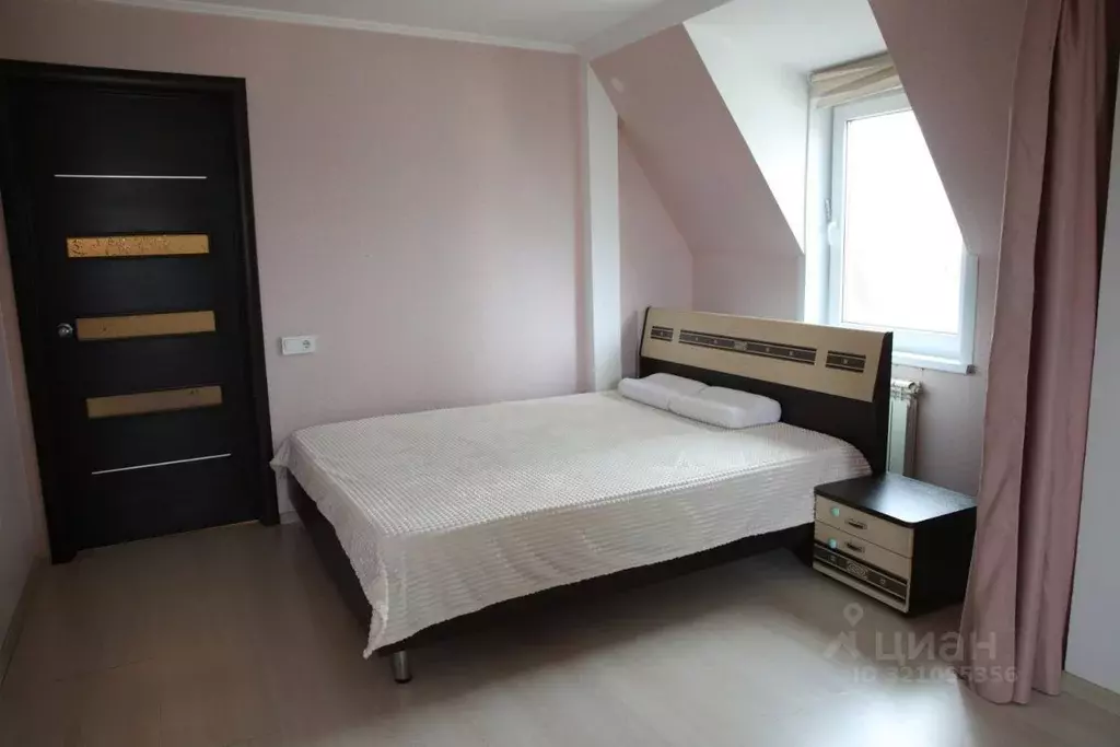 Дом в Красноярский край, Красноярск 6-я Полярная ул., 11 (90 м) - Фото 2