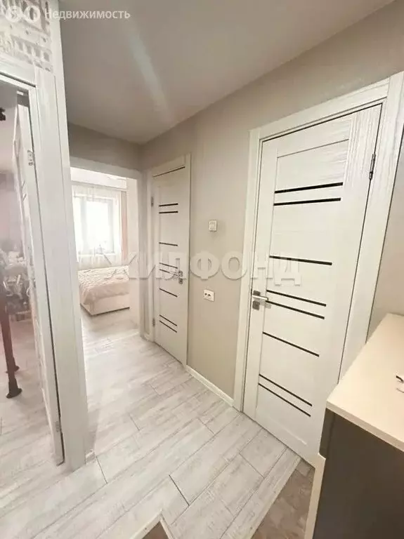 3-комнатная квартира: Абакан, улица Некрасова, 22А (58.9 м) - Фото 1