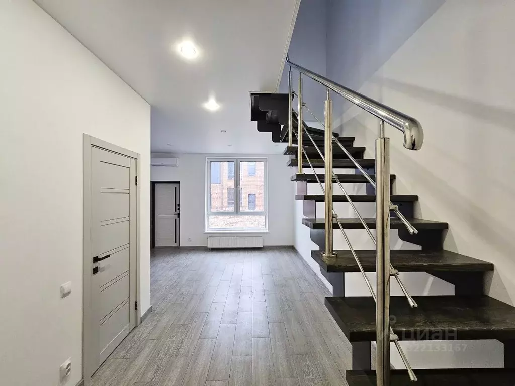 Таунхаус в Санкт-Петербург пос. Стрельна, Красносельское ш., 101к6 (92 ... - Фото 1