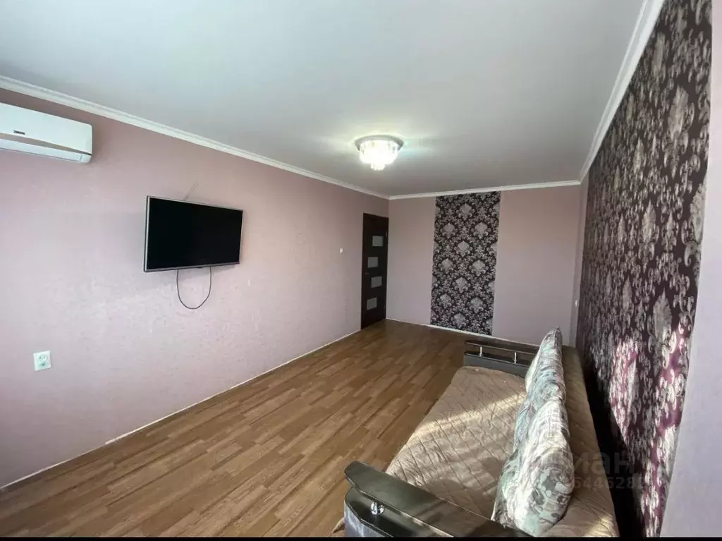 2-к кв. Оренбургская область, Орск Новый город мкр, ул. Чернышева, 26 ... - Фото 0