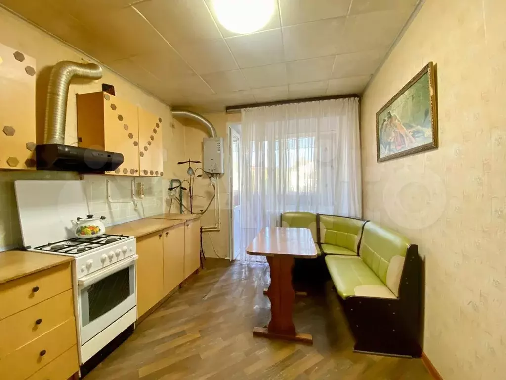 1-к. квартира, 50 м, 3/3 эт. - Фото 0