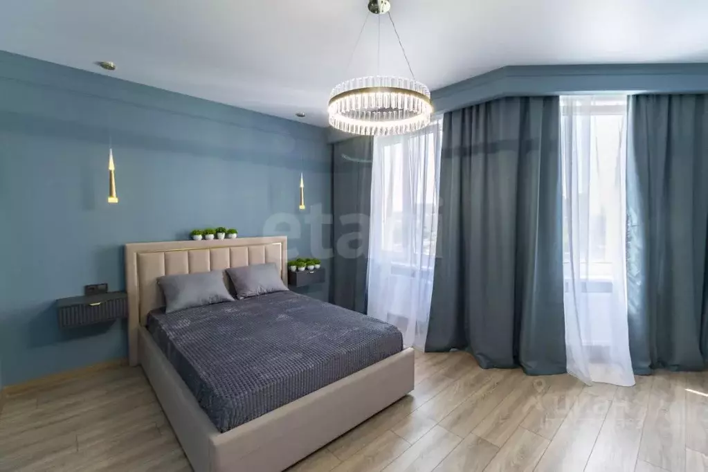 2-к кв. Тюменская область, Тюмень Новгородская ул., 3 (61.5 м) - Фото 1