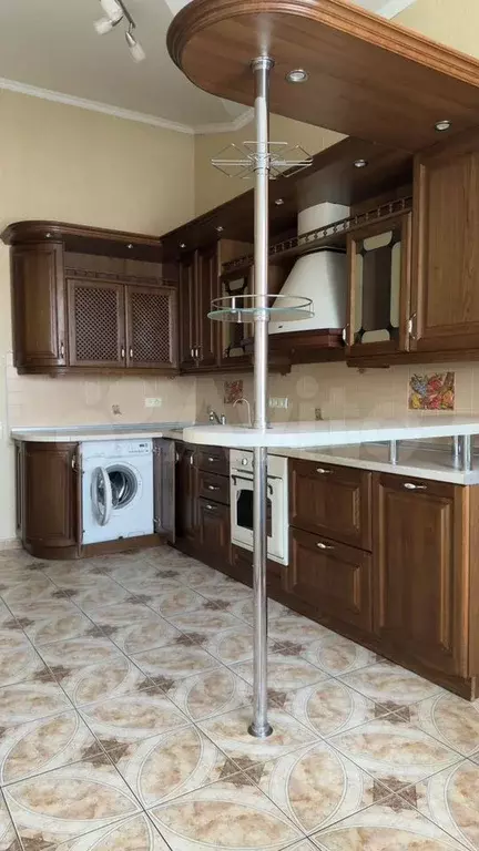 2-к. квартира, 70 м, 4/4 эт. - Фото 1