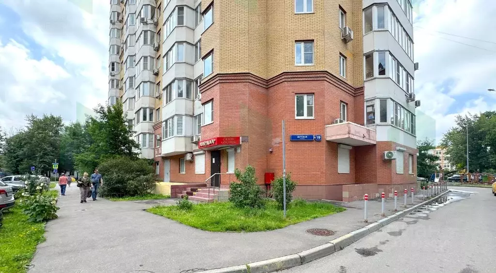 Помещение свободного назначения в Москва Детская ул., 19 (367 м) - Фото 1
