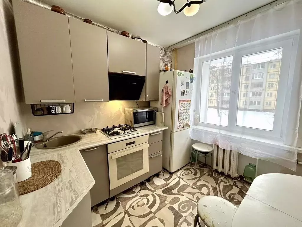 2-к кв. Вологодская область, Череповец просп. Строителей, 21 (44.0 м) - Фото 1