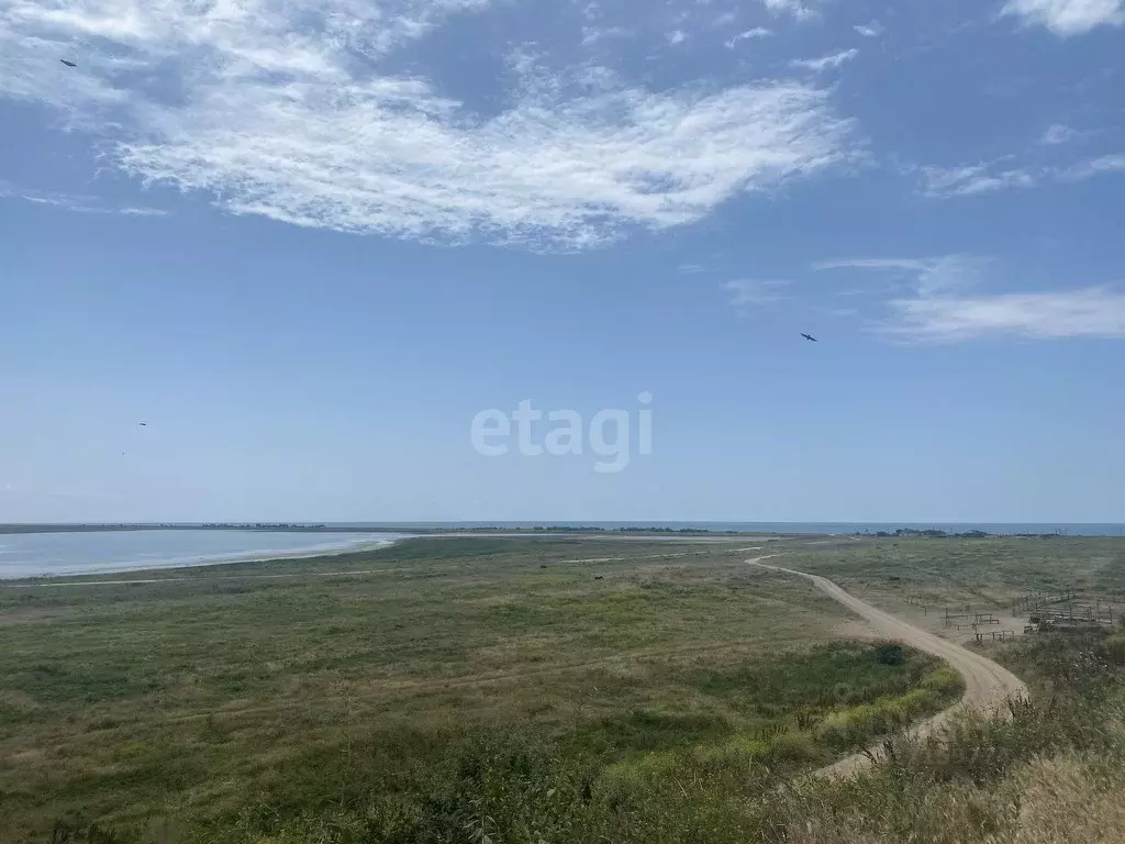 Участок в Краснодарский край, Ейский район, Камышеватская ст-ца  (17.0 ... - Фото 1