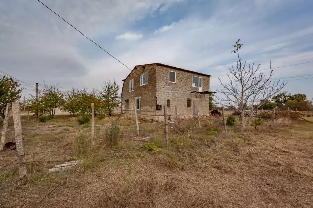 Дом в Крым, Симферопольский район, с. Укромное ул. Восточная, 62 (199 ... - Фото 1