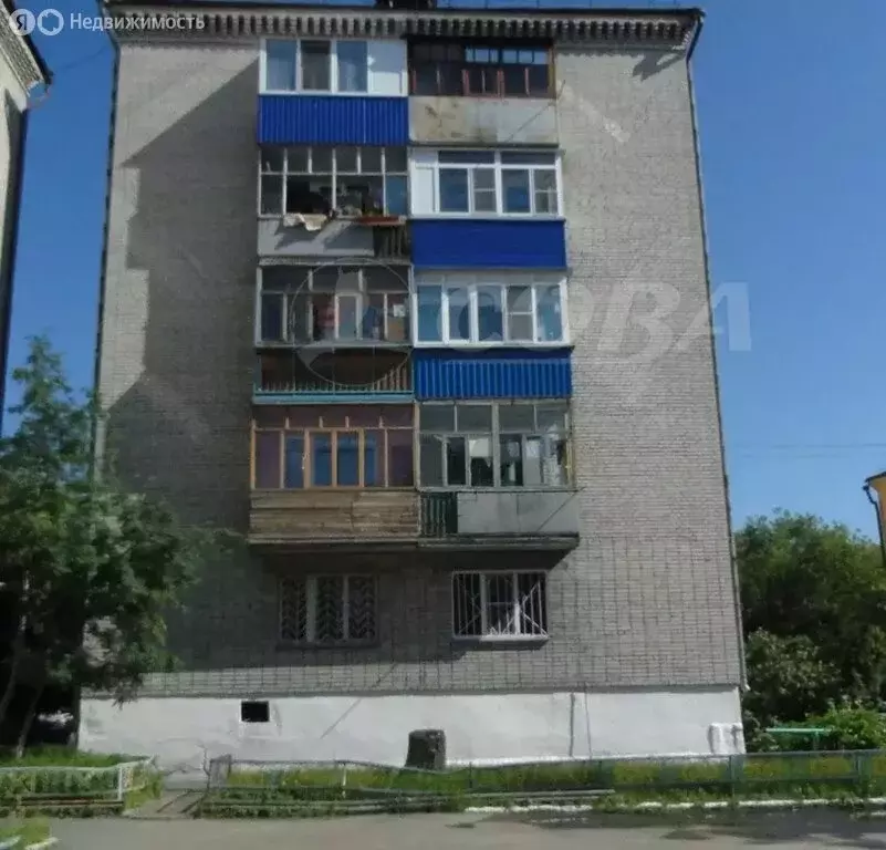 3-комнатная квартира: Курган, Новая улица, 7 (60 м) - Фото 1