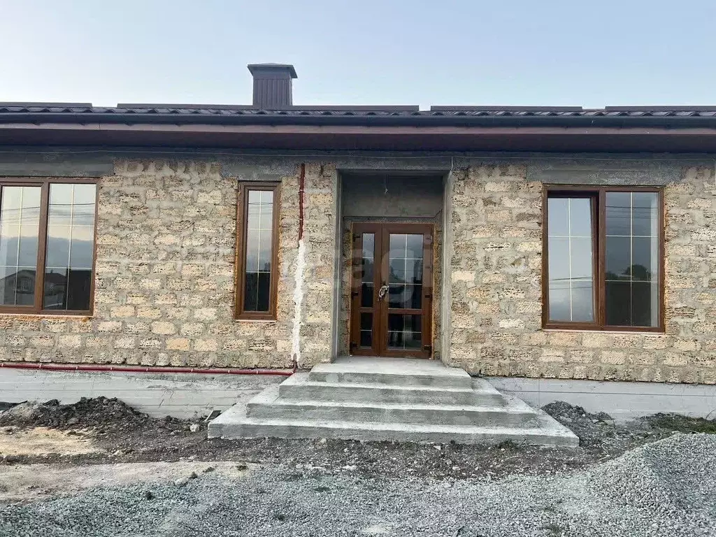 Дом в Крым, Симферопольский район, Перовское с/пос, с. Партизанское ... - Фото 1