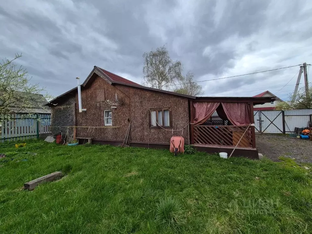 Дом в Ярославская область, Углич ул. Луначарского, 82 (56 м) - Фото 0