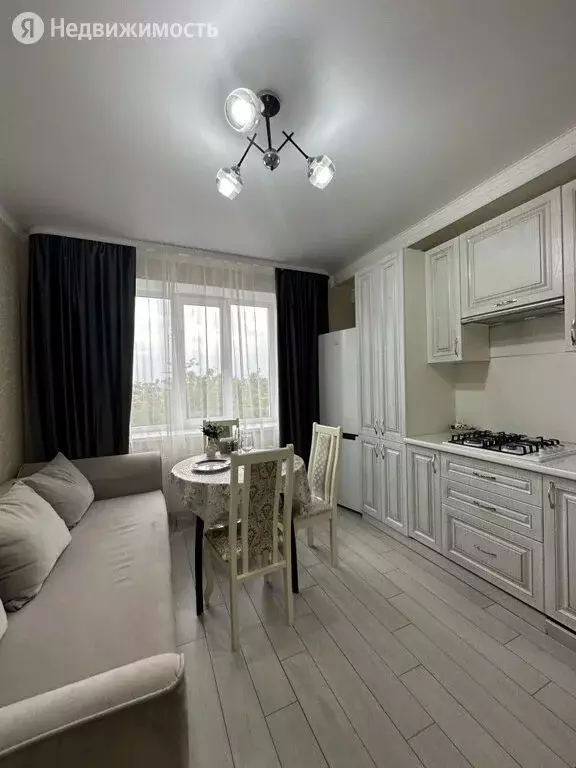 1-комнатная квартира: Пятигорск, Московская улица, 95 (50 м) - Фото 1