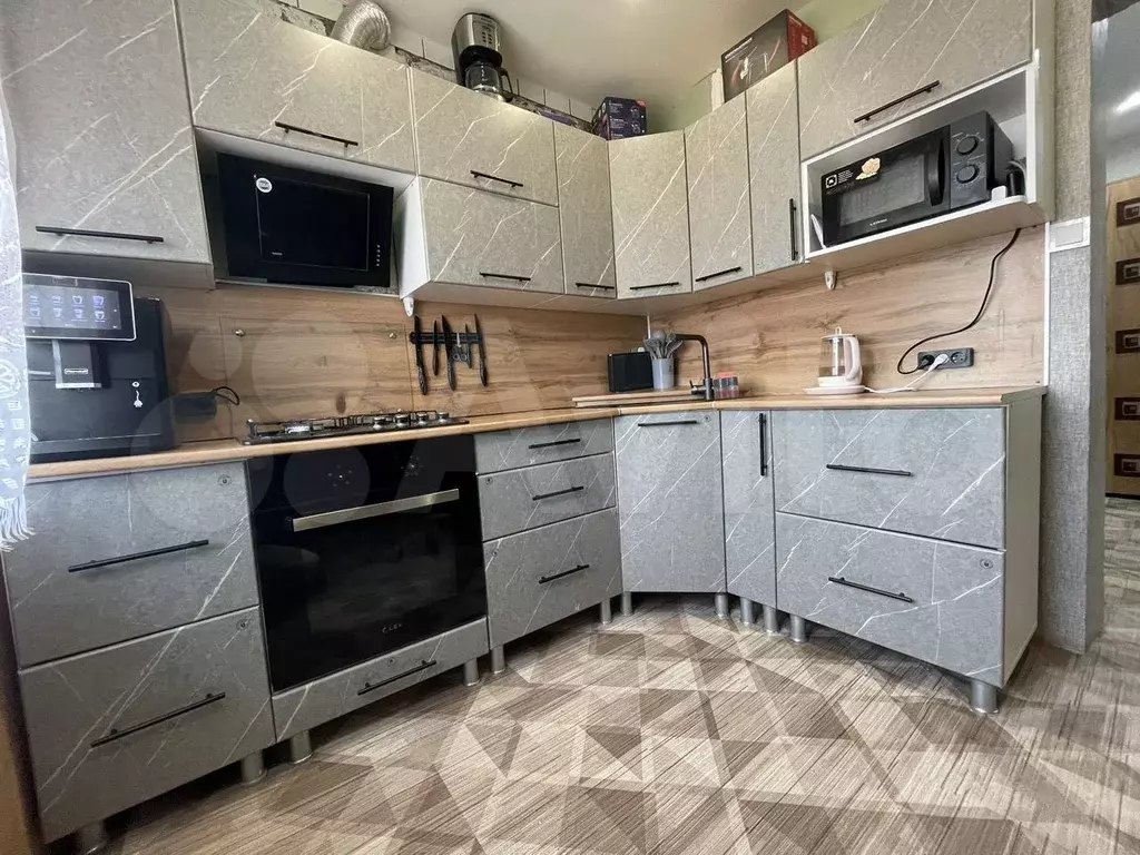 3-к. квартира, 53 м, 5/5 эт. - Фото 0