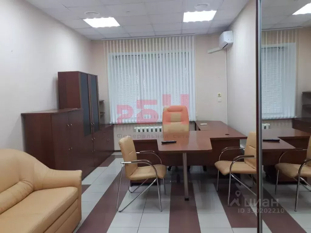 Офис в Тюменская область, Тюмень ул. Мельникайте, 136к1 (264 м) - Фото 1