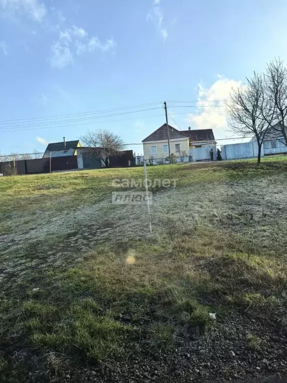 Дом в Курская область, Курский район, Брежневский сельсовет, с. ... - Фото 1