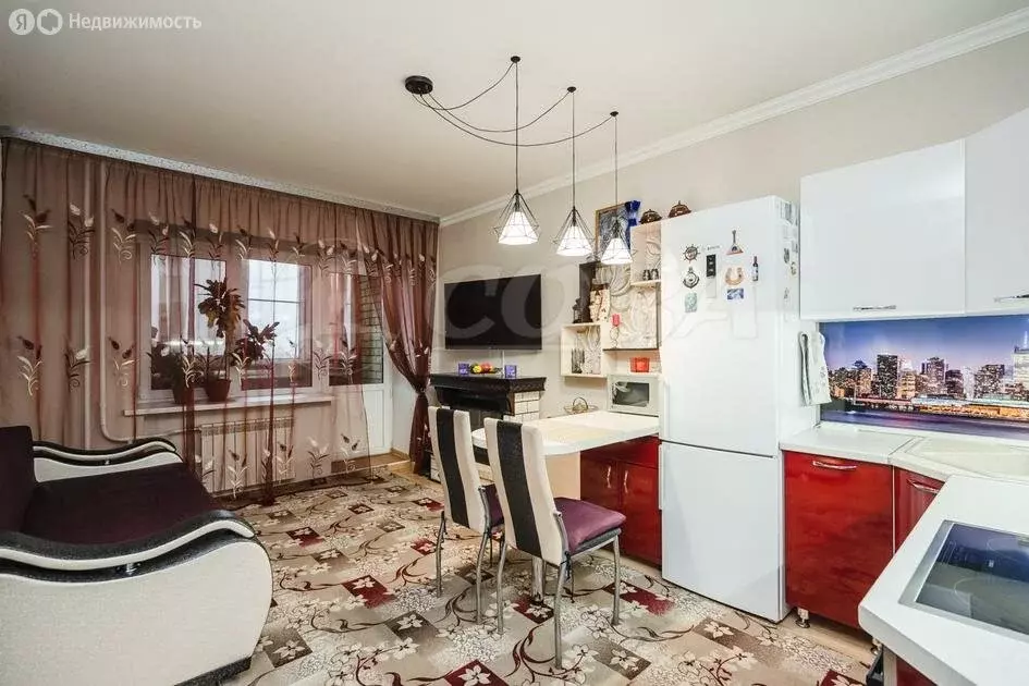 1-комнатная квартира: Тюмень, улица Куйбышева, 25к1 (41.8 м) - Фото 0