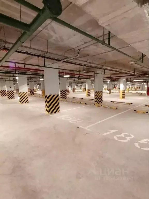 Гараж в Московская область, Ленинский городской округ, пос. Битца ... - Фото 1