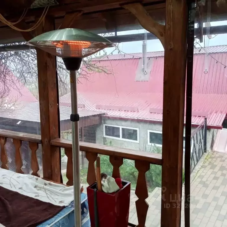 Дом в Адыгея, Майкопский район, пос. Каменномостский ул. Белинского ... - Фото 1