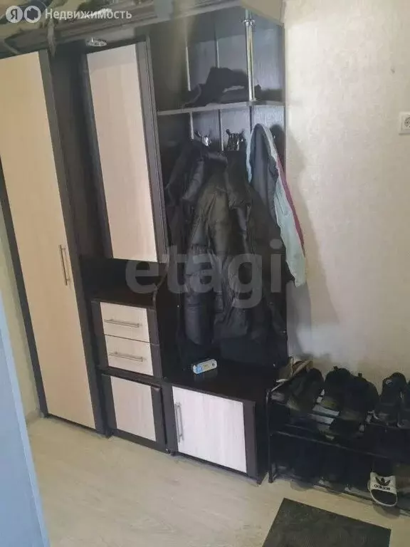 1-комнатная квартира: Омск, посёлок Амурский, 1-я улица Челюскинцев, ... - Фото 2