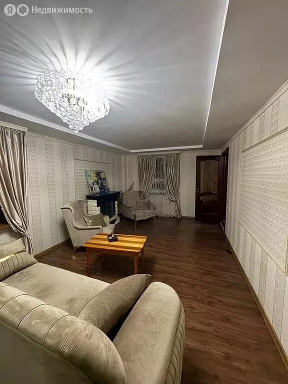 Дом в село Горное Лоо, Кузнечная улица (197 м) - Фото 1