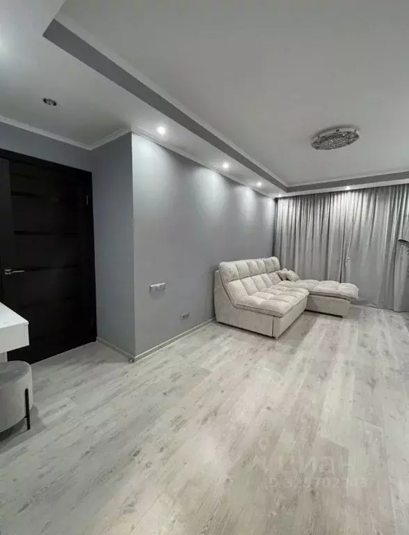 3-к кв. Омская область, Омск Заозерный мкр, ул. Лаптева, 3 (58.0 м) - Фото 2