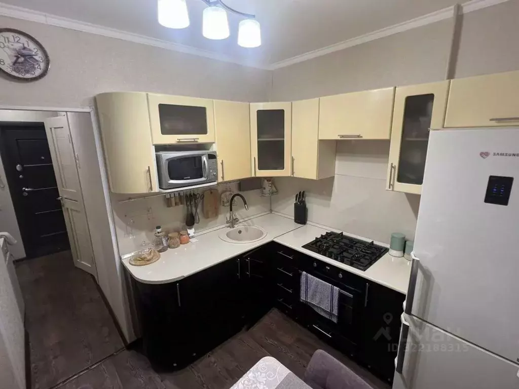 1-к кв. Белгородская область, Старый Оскол ул. Крутикова, 17 (30.0 м) - Фото 1