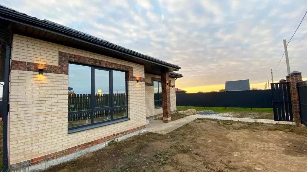 Дом в Ростовская область, Азовский район, Кулешовское с/пос, Белгорос ... - Фото 1