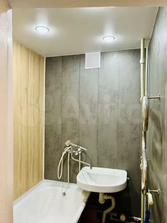1-к. квартира, 32 м, 2/5 эт. - Фото 1