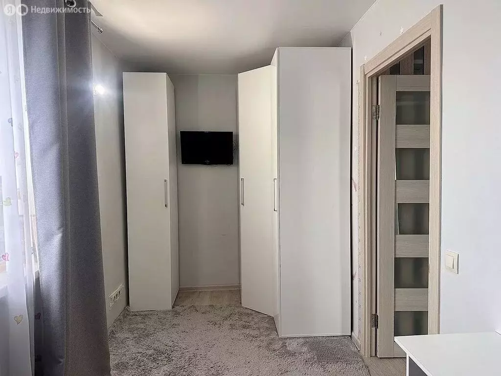 2-комнатная квартира: Тюмень, Депутатская улица, 112 (56.8 м) - Фото 0