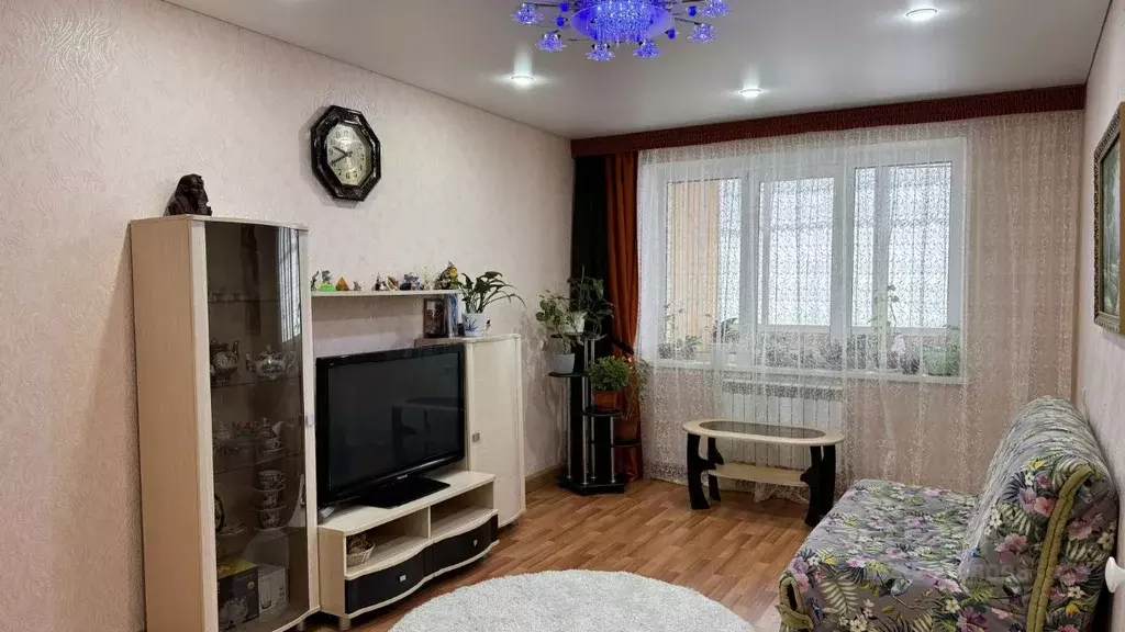 2-к кв. Татарстан, Нижнекамск ул. Рифката Гайнуллина, 4 (57.0 м) - Фото 1