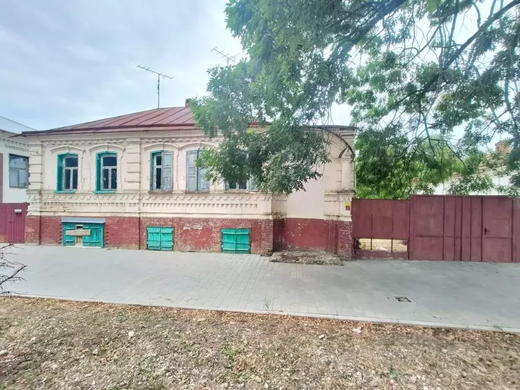 Дом в Краснодарский край, Лабинск Красная ул. (136 м) - Фото 1