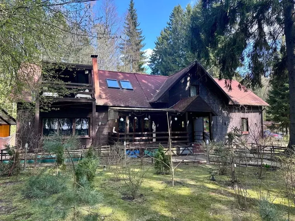 Дом в Санкт-Петербург пос. Комарово, ш. Приморское, 479 (250 м) - Фото 1