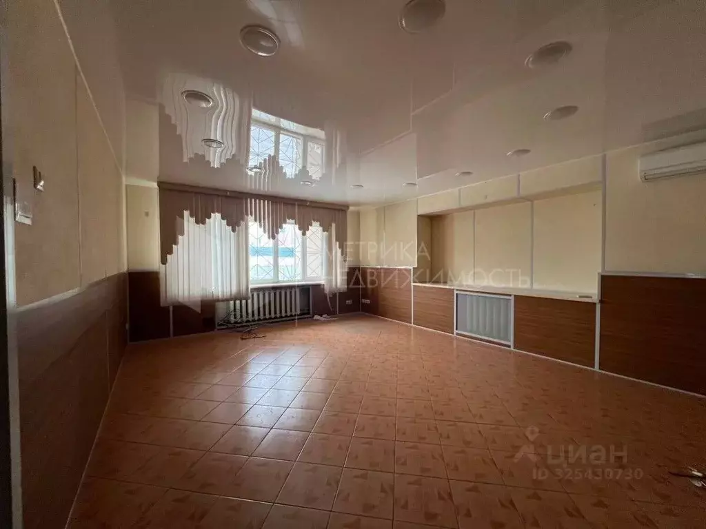 Офис в Тюменская область, Тюмень ул. Московский Тракт, 140 (300 м) - Фото 1
