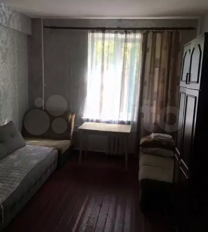 Комната 9 м в 2-к., 2/4 эт. - Фото 0