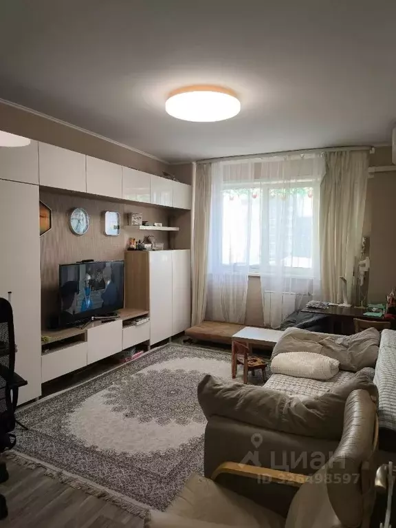 3-к кв. Кемеровская область, Кемерово просп. Шахтеров, 58 (78.0 м) - Фото 1