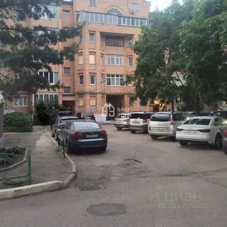 2-к кв. Калужская область, Калуга ул. Суворова, 7к1 (70.0 м) - Фото 0