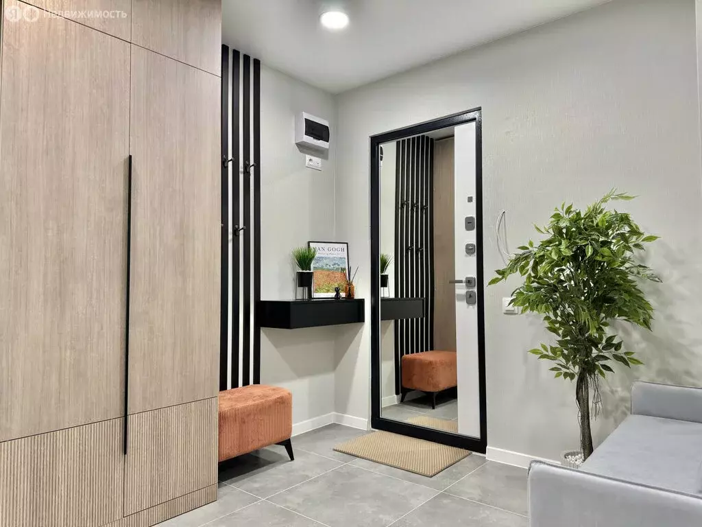 3-комнатная квартира: Киров, улица Маклина, 28 (68 м) - Фото 1