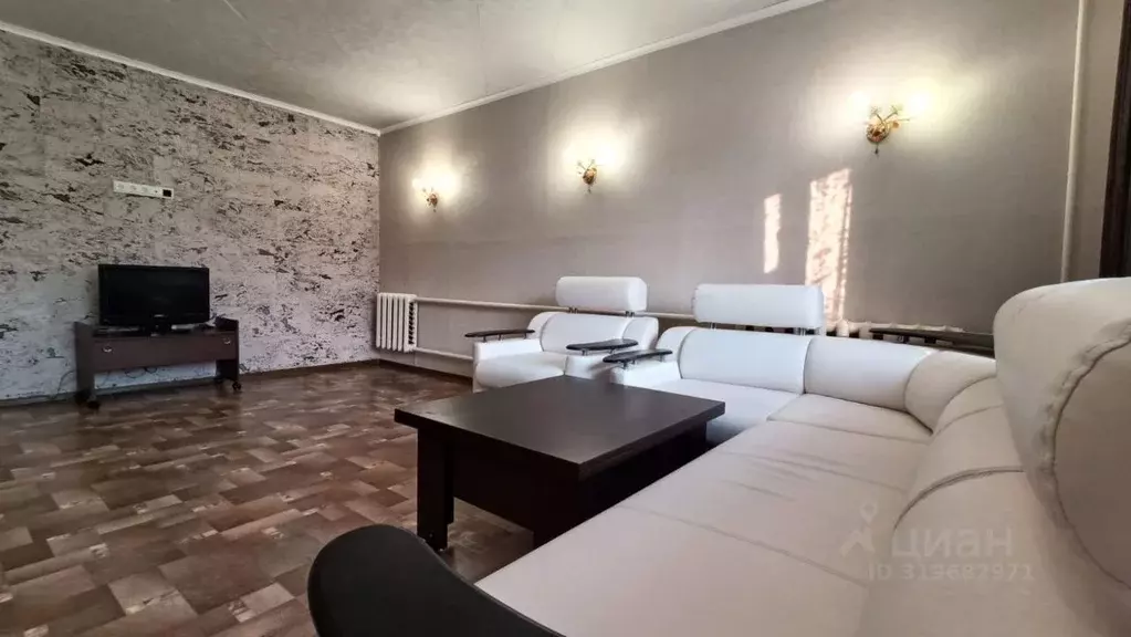 2-к кв. Архангельская область, Котлас пер. Ракитина, 3 (67.0 м) - Фото 1
