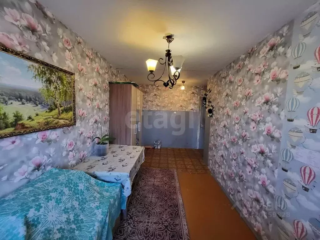 3-к кв. Псковская область, Порхов ул. Пушкина, 35 (56.0 м) - Фото 1