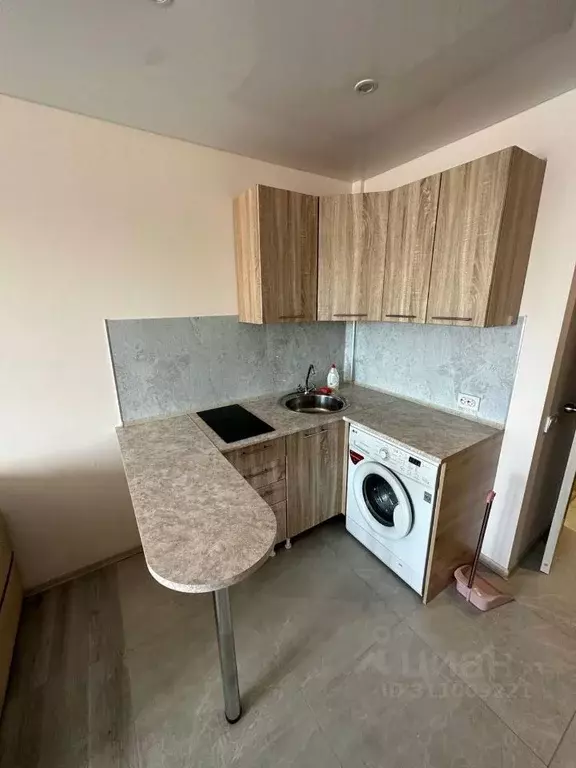 Студия Приморский край, Владивосток Луговая ул., 50 (24.0 м) - Фото 1