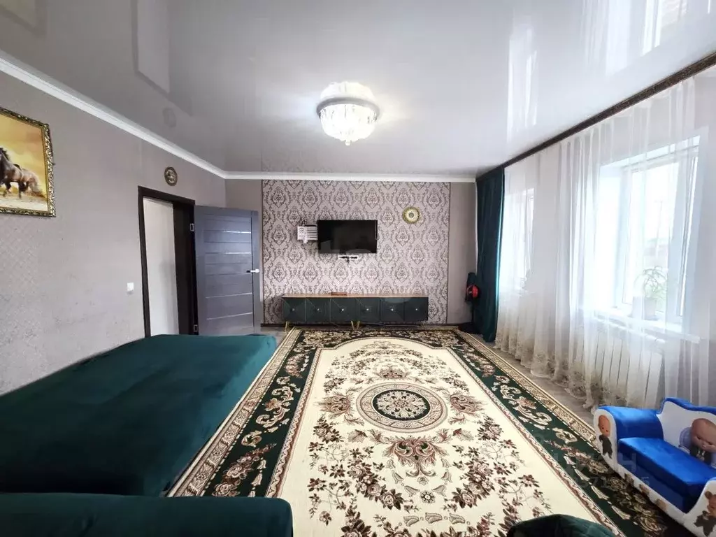 Дом в Белгородская область, Валуйки ул. Степана Разина, 67 (90 м) - Фото 1